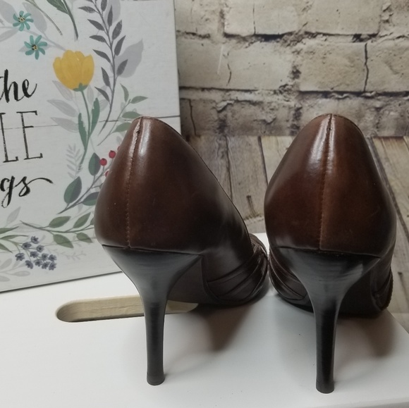 Steve Madden Leather Donatella Heels - Picture 3 of 8